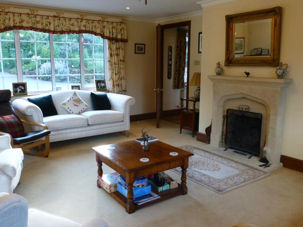 Whiteways Farmhouse Buckland Newton Exteriér fotografie